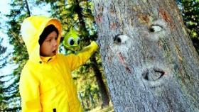 Дети сами ищут сокровища но нашли деньги и игрушки в волшебном лесу сказки приключения Для детей kids children Рома и Хелпик 17 серия