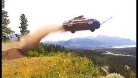 Запуск машин с обрыва, шоу! / Launch cars off a cliff, show!