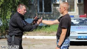 Салдинские полицейские перенимали опыт у сотрудников Нижнетагильского ОМОНа