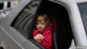 Сотрудники ГИБДД проверили водителей на безопасность перевозки детей