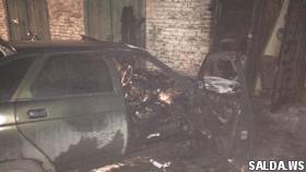 Сгорел припаркованный ВАЗ 2112 около дома № 77 по ул. Энгельса