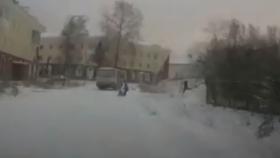 В Североуральске сотрудники ГИБДД устанавливают обстоятельства ДТП, в результате которого пострадал несовершеннолетний пешеход