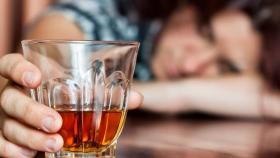 «Алкоголика видно по походке» или основные признаки зависимости
