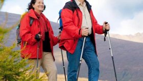 Скандинавская ходьба: польза тренировок для лиц преклонного возраста