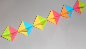 Гирлянда из бумаги оригами