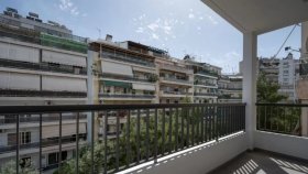 Спрос на недвижимость в Греции