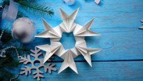 Снежинка из бумаги своими руками ❄ Новогодние поделки оригами