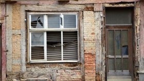 В Кузнецком районе разрушается здание дома престарелых