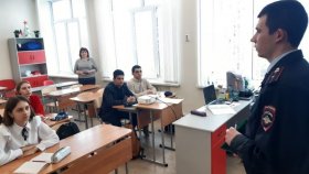 Сотрудники Белгородского ЛО МВД России на транспорте посетили школы в Курской области
