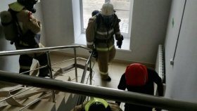 В пансионате для престарелых Элисты прошли пожарно-тактические занятия