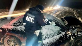 В Верхнепышминском районе сотрудники Госавтоинспекции выясняют обстоятельства ДТП, в котором пострадали три человека, в том числе несовершеннолетний