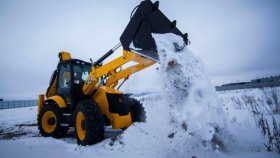 Аренда экскаватора-погрузчика в Уфе от ООО «АВРОРА ЛОГИСТИК»