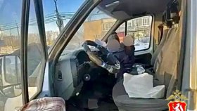 Сотрудники Госавтоинспекции пресекли опасную перевозку двух детей без автокресел