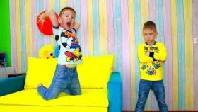 Рома раздвоился Хелпик придумал двойника Роме Для детей kids children