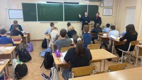 В рамках единого дня профилактики полицейские рассказали о преступлениях, которые совершают несовершеннолетние, и о том, как не стать жертвой преступного посягательства
