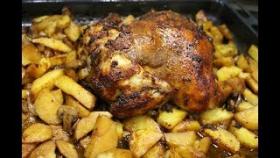 Курочка в духовке с грибами и картошкой