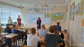 Сотрудники полиции проводят «Уроки мужества» для школьников