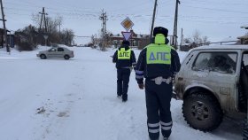 В Камышлове сотрудники Госавтоинспекции устанавливают обстоятельства ДТП с пострадавшей женщиной-пешеходом