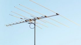 Установка телевизионных антенн в квартире: цифровое и спутниковое ТВ у вас дома