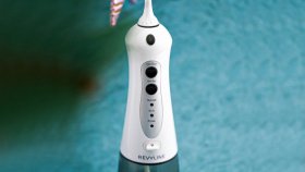 Компактный ирригатор Revyline RL 200 XL по выгодной цене в Махачкале