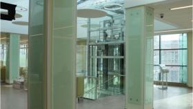 Перегородки из закаленного стекла – эффективное средство для разграничения пространства