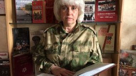Ко всероссийскому проекту «Читаем Сараева» присоединились росгвардейцы в Тюмени