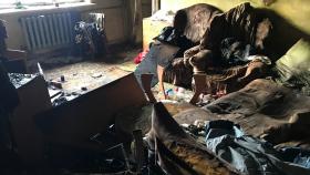 Пожар на 1 этаже двухэтажного многоквартирного дома по ул. Металлургов