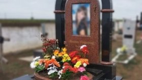 Как выбрать сорт гранита для изготовления памятника