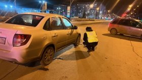 В Каменске-Уральском автоинспекторы устанавливают обстоятельства ДТП с несовершеннолетним пешеходом