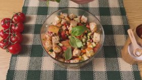 Классический тосканский овощной салат Панзанелла! Очень просто и вкусно!