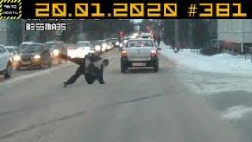 Подборка АВАРИЙ и ДТП с АВТО видеорегистратора #381 Январь 20.01.2020