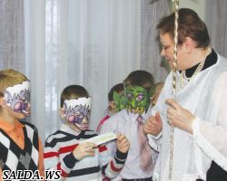 Коляда, коляда, открывай ворота