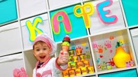 Рома играет с набором мороженое Для детей kids children 7 серия Рома и Хелпик