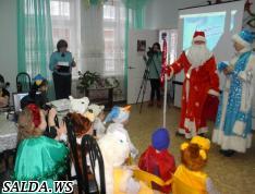Сотрудники МЧС подарили детям праздник