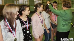 Студенты и школьники поучаствовали в турнире по волейболу