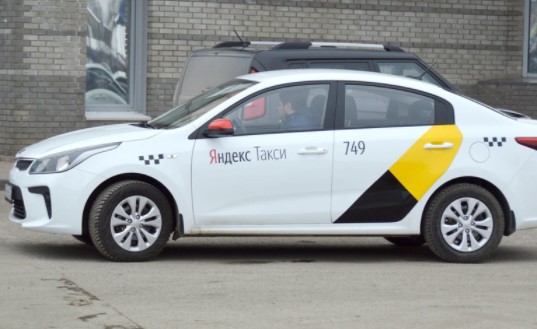  Работа в Яндекс Такси: плюсы, минусы как начать работать 35a76894d3c319d1f73814c2f3b510b8