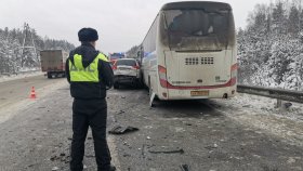 Госавтоинспекция установила предварительные обстоятельства смертельного ДТП на автодороге %22Екатеринбург- Реж-Алапаевск%22