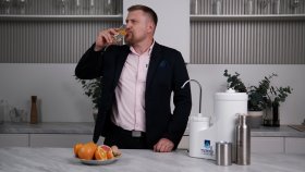 Виктор Кордюков, руководитель компании ПВВК, раскрывает секрет технологии, которая очищает воду и сохраняет полезные минералы