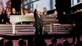 Юбилейное шоу столетия Зацепина собрало более ста артистов страны