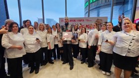 Марина и Максим Синицкие совместно с Филиппом Киркоровым создали авторскую коллекцию десертов к концертам в Live Арена