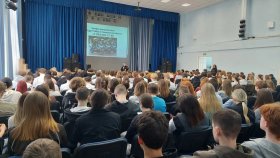 Госавтоинспекция проводит ликбезы для студентов и школьников Екатеринбурга