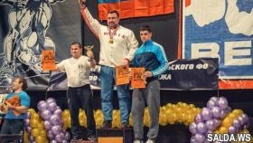 Сергей Селезень - абсолютный победитель Кубка Свердловской области по пауэрлифтингу
